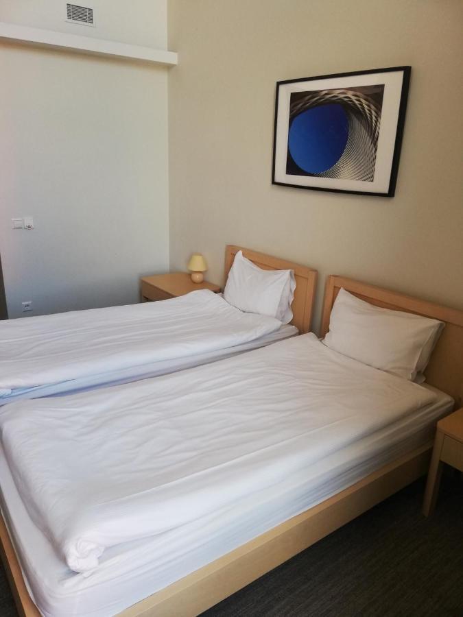 Zaliasis Slenis - Self Check-In Hotel - Free Parking Aukstkiemiai Exterior photo